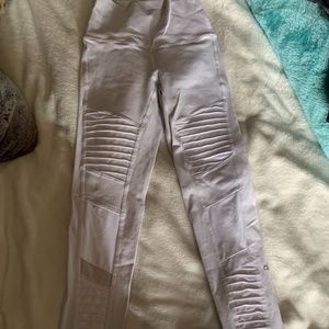 Alo Yoga Moto Legging White